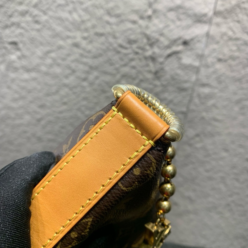 99新 Louis Vuitton/路易威登 vagabond hobo 手袋流浪包 斜挎包,芯片款,尺寸38*36-19