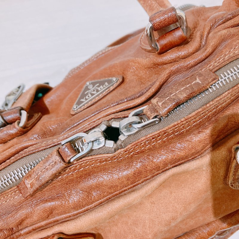 TK2054 Prada普拉達復古單肩包包 Large Washed Leather Top Handle Bag Calfskin Brown x PHW-17