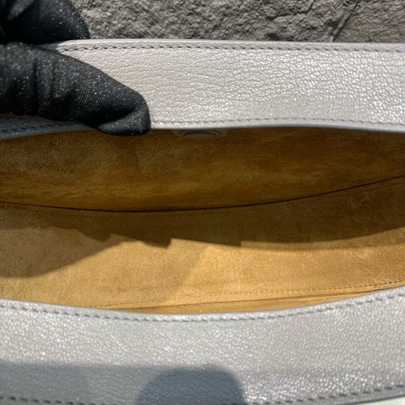 Loewe羅意威 Luna小號月亮包腋下包 尺寸:29*22-9