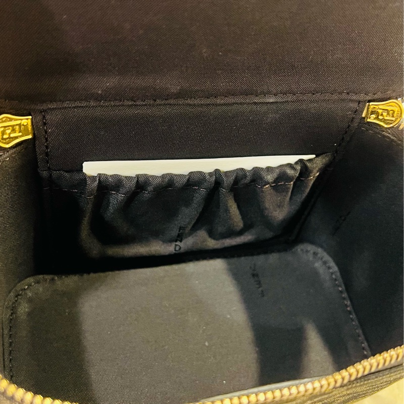 Fendi vanity 老花小盒子#在台現貨#立刻出貨-22