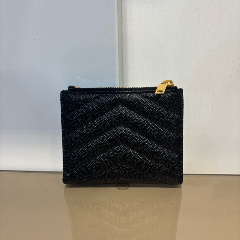 YSL 黑荔枝牛皮對開4卡短夾-1