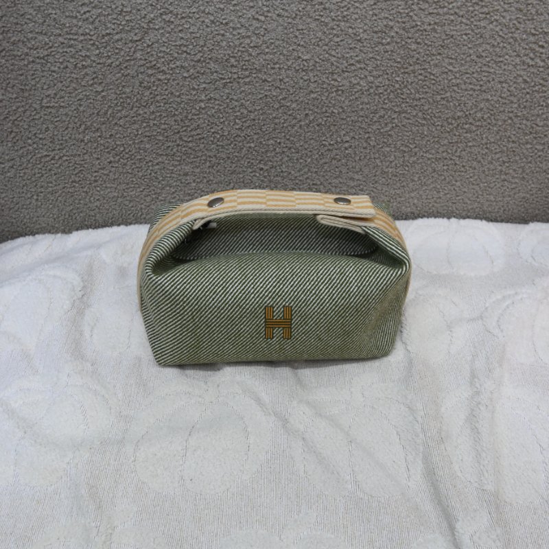 中古 Hermes 愛馬仕 Bride-A-Brac收纳包 PM(小型尺寸) Natte(編織或藤編)帆布材質 收纳饭盒包-0