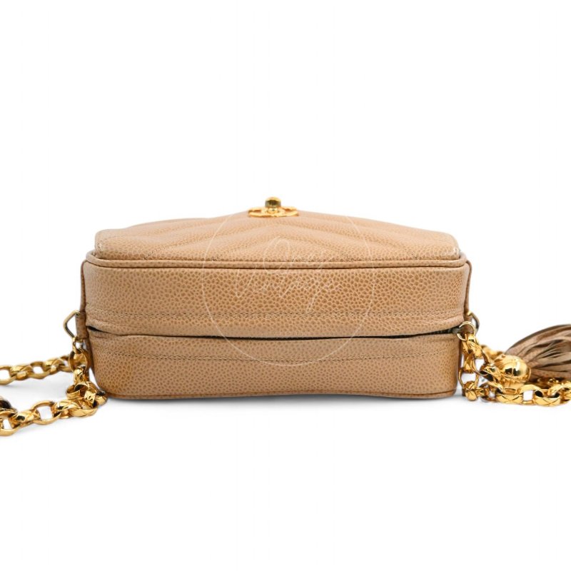 中古 Chanel 香奈兒 米色 荔枝紋/魚子醬皮革 V紋流蘇 迷你相機包-5