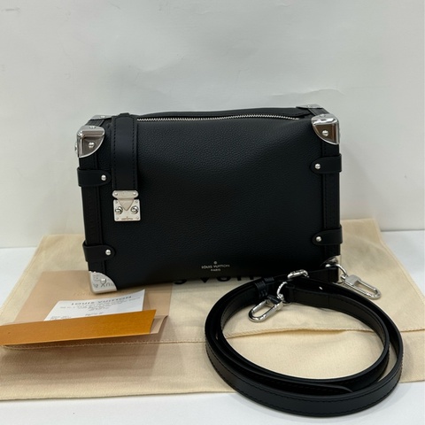 LV 路易威登side trunk黑銀中型 黑銀軟盒包 谷愛凌同款 五金部分帶膜 閒置 有購證