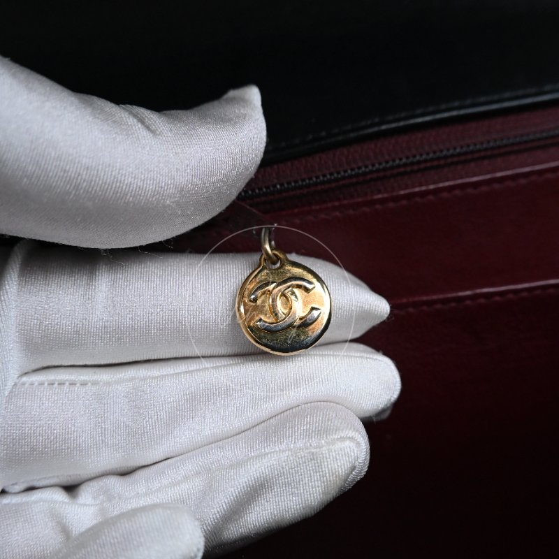 中古 Chanel 香奈兒 復古 Maxi 經典款 CC Logo 黑色小羊皮 直式翻蓋包-22