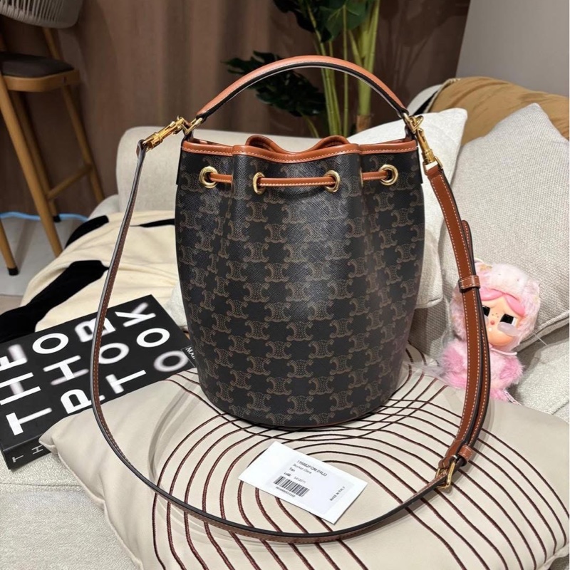 Celine CLARA BAG IN TRIOMPHE bucket-5