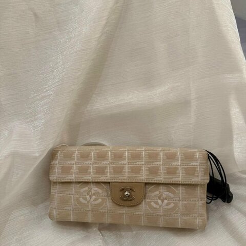 中古 Chanel 香奈兒 米色 尼龍 Travel Line旅行系列 Chocolate Bar 巧克力棒包