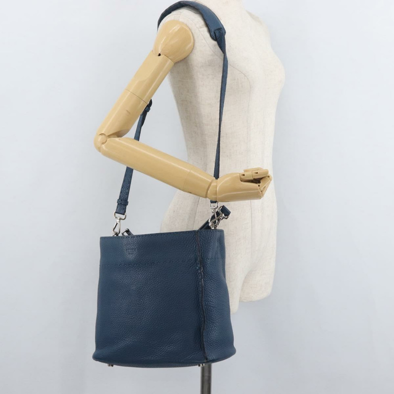 【日本直送】FENDI Celeria Anna 單肩包 皮革 兩用 海軍藍 銀色 正品 179700A-24