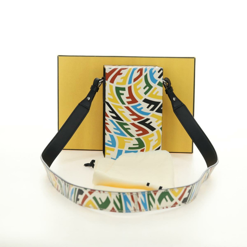 【日本直送】FENDI Zucca帆布Vertigo單肩包 PVC多色銀色 正品 180356M-11
