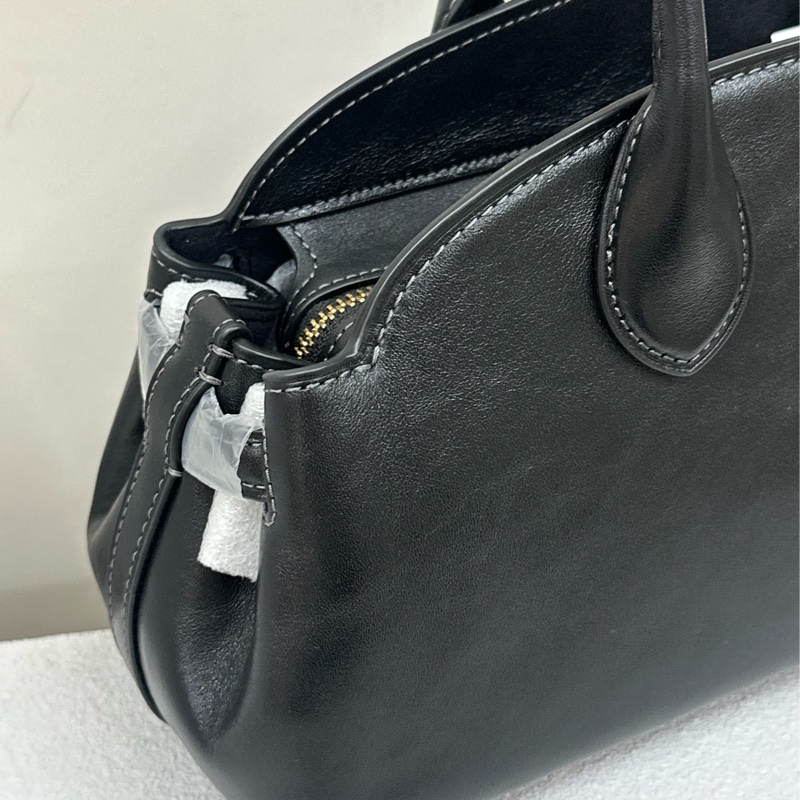 全新COACH Empire Carryall 34 金屬品牌徽標拉鍊開合 釉面皮革 單肩包 大號 黑色-4