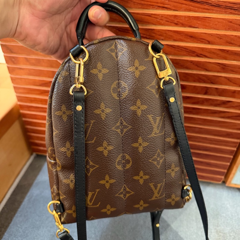 Lv老花Mini後背包-1