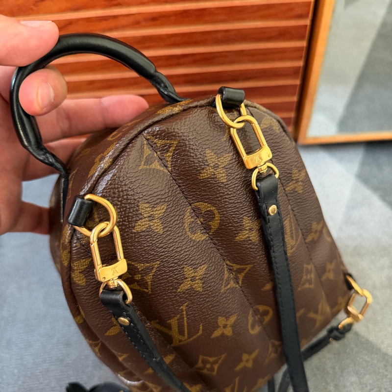 Lv老花Mini後背包-4