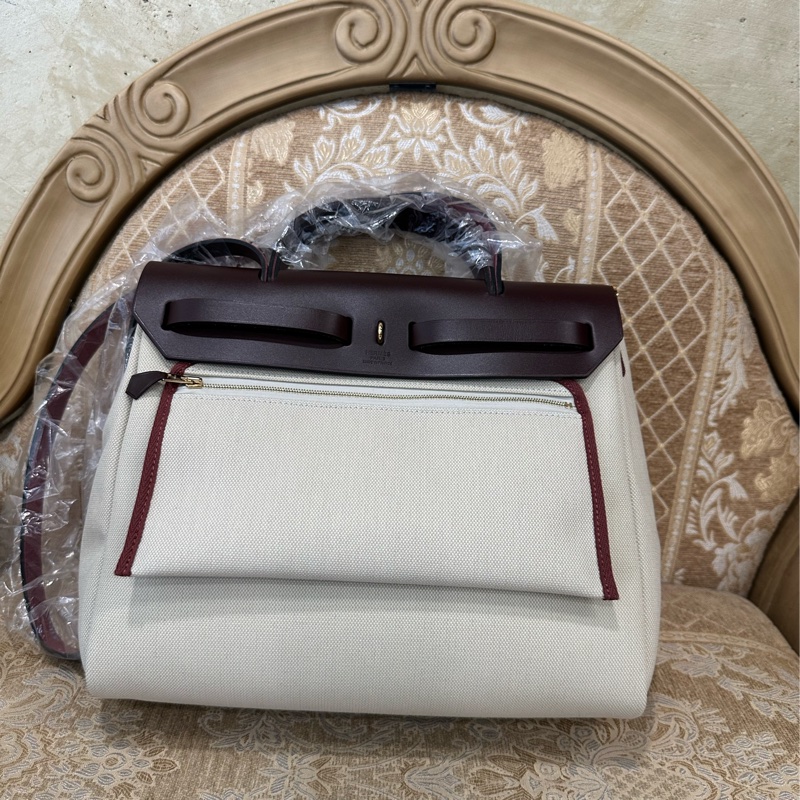 Hermes 馬鞍紅拚米帆布金釦Herbag31-2