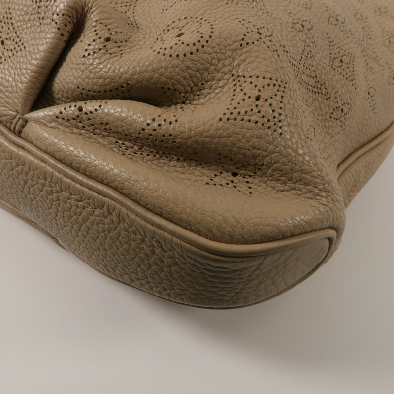 LOUIS VUITTON Mahina Selene MM-17