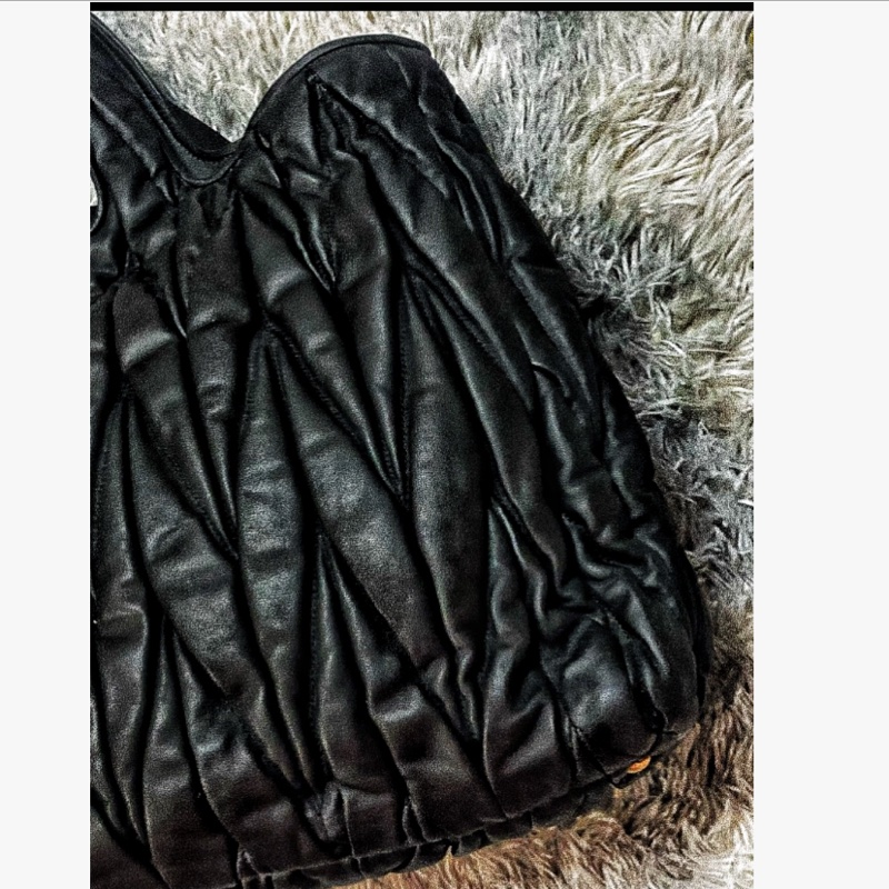 Miumiu黑色皺摺托特包 購物包 肩包 手提包-3