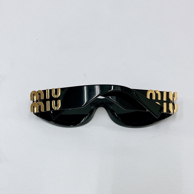莉亞精品♡MIU MIU 11W 墨鏡 二手-6