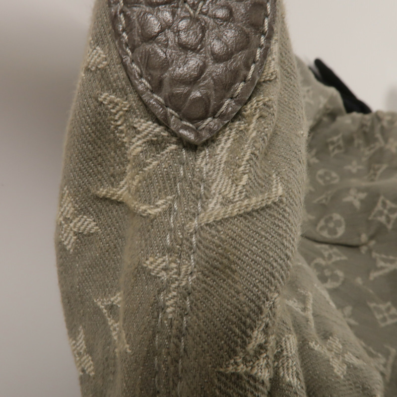 LOUIS VUITTON Mono-Denim Slightly肩背袋-16