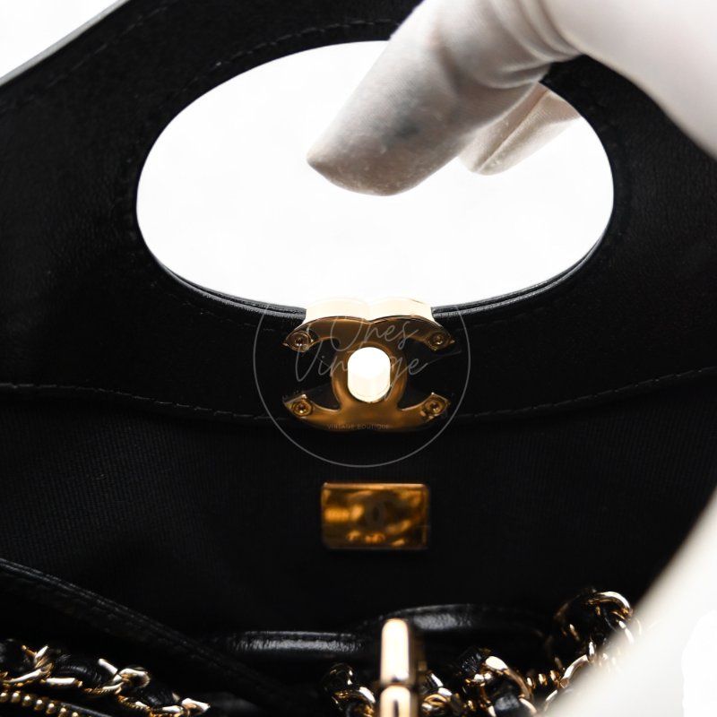 中古 CHANEL 香奈兒 31Bag 金扣鏈帶肩背袋 Mini 22cm 牛皮皮革 黑色 晶片開 金扣 菱格紋-19