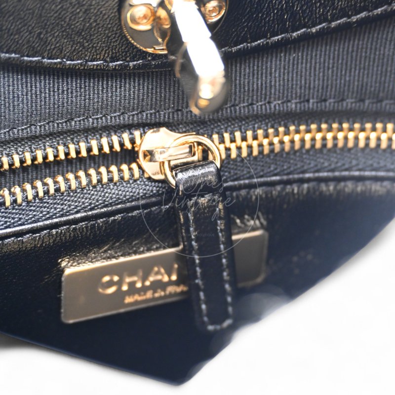 中古 CHANEL 香奈兒 31Bag 金扣鏈帶肩背袋 Mini 22cm 牛皮皮革 黑色 晶片開 金扣 菱格紋-24