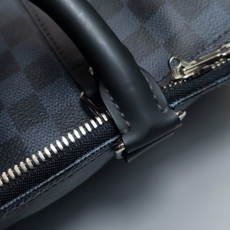Louis Vuitton (LV) Keepall45牛皮棋盤格加強飾帶圓筒包斜背包行李箱包-25