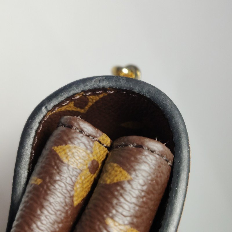 Louis Vuitton (LV) Saint Placide牛皮老花拼皮LV標誌鎖扣單肩包晶片款-14
