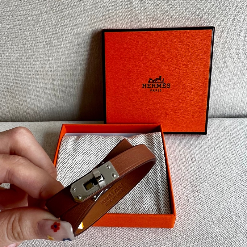全新 現貨🍊Mini Kelly Double Tour bracelet 手鐲 皮手帶 金棕 GOLD-2