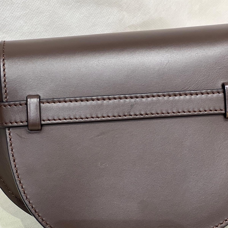 🌷帶票帶吊牌！Loewe 羅意威 Mini Gate Dual 迷你寬肩帶 巧克力棕色-2