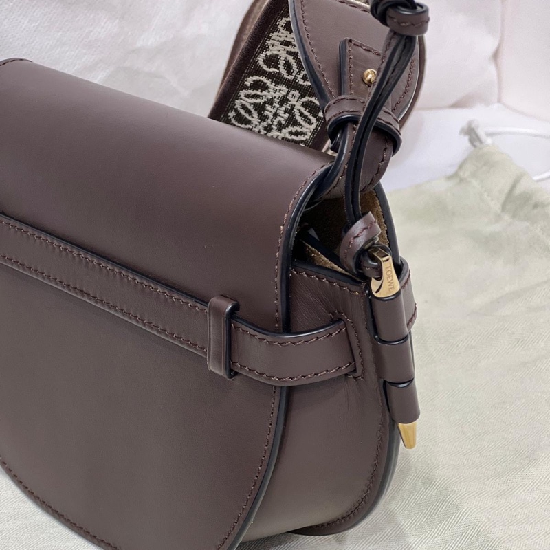 🌷帶票帶吊牌！Loewe 羅意威 Mini Gate Dual 迷你寬肩帶 巧克力棕色-6