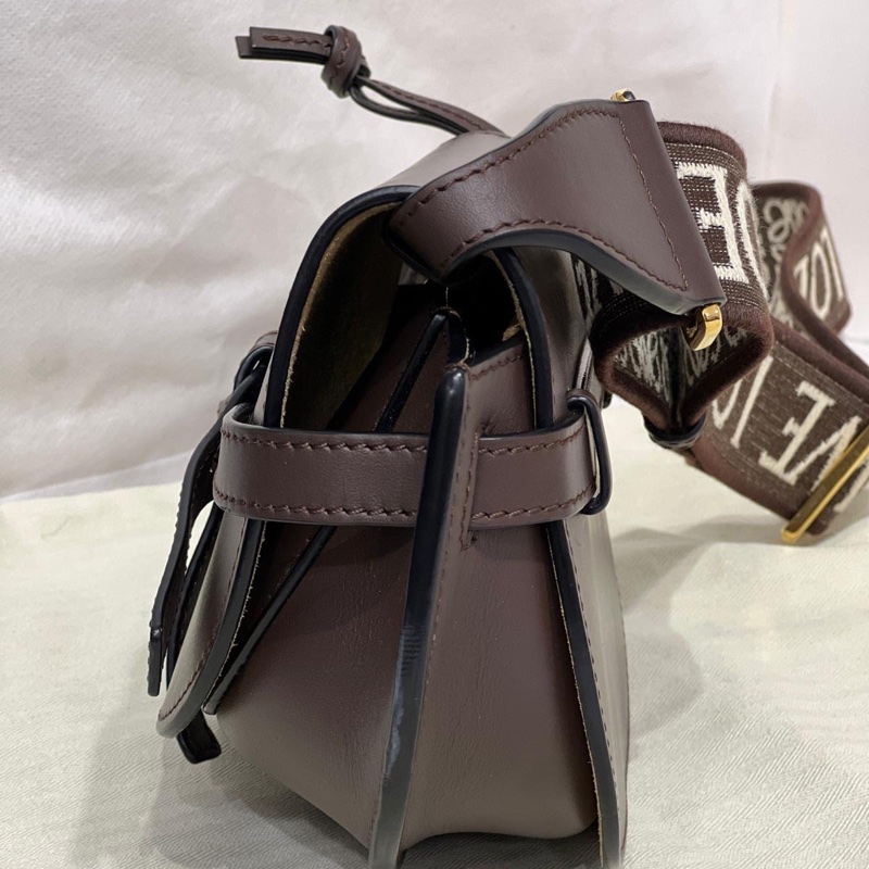 🌷帶票帶吊牌！Loewe 羅意威 Mini Gate Dual 迷你寬肩帶 巧克力棕色-7