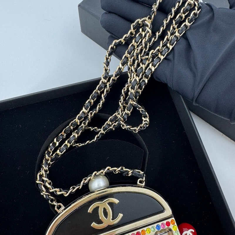 Chanel 2023 Plexiglass Resin and Rhinestone Multicoloured Slot Machine Minaudière Bag-9
