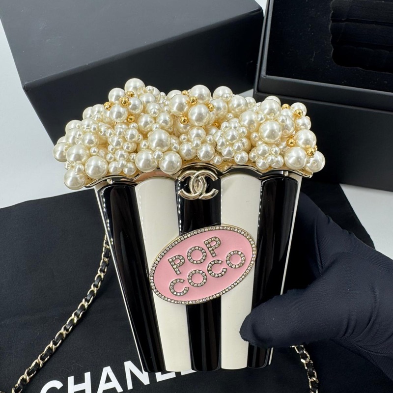 Chanel 2024 Imitation Pearl and Gold-tone Popcorn Minaudière Bag-5