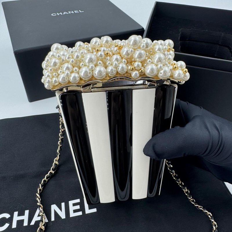Chanel 2024 Imitation Pearl and Gold-tone Popcorn Minaudière Bag-7