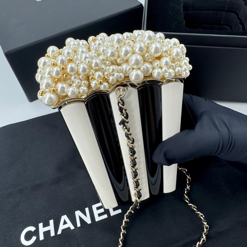 Chanel 2024 Imitation Pearl and Gold-tone Popcorn Minaudière Bag-8