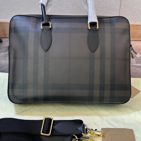 Burberry 博柏利 London 經典格紋公文包 手提單肩斜挎包 PVC拼皮革 百搭實用