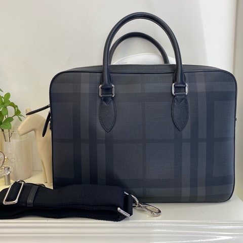 Burberry 博柏利 London 經典格紋公文包 手提單肩斜挎包 PVC拼皮革 百搭實用