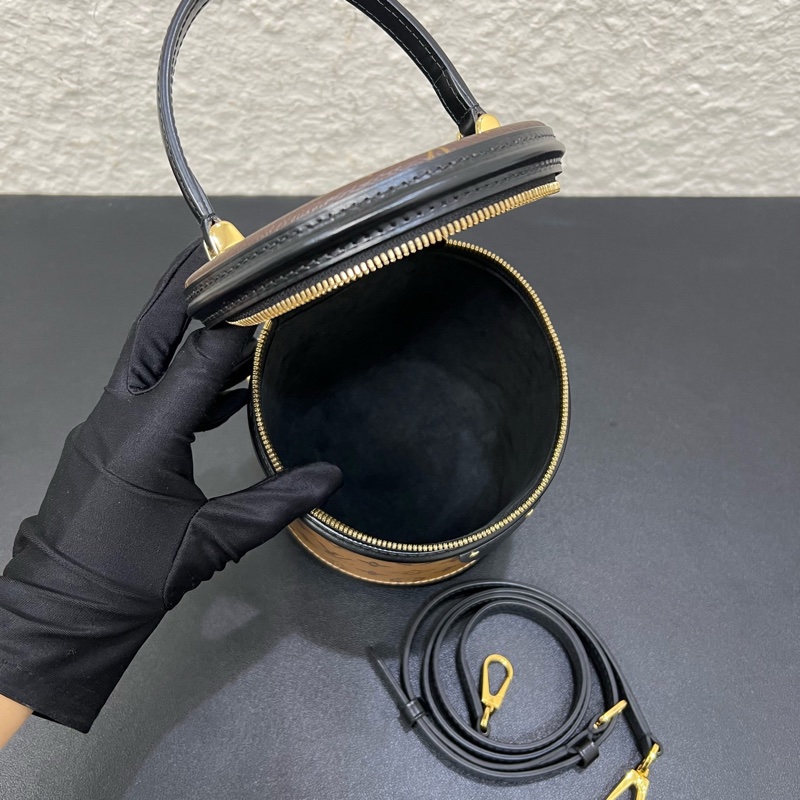 98新芯片款LV路易威登cannes發財桶  雙色拼接老花-9