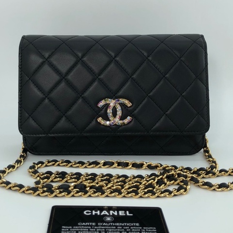 Chanel香奈兒 限量款 彩鑽 大雙C logo 發財包 woc 鏈條斜挎包。鐳射標31開