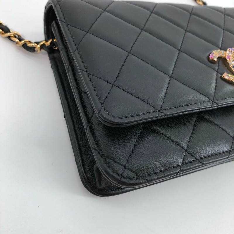 Chanel香奈兒 限量款 彩鑽 大雙C logo 發財包 woc 鏈條斜挎包。鐳射標31開-3