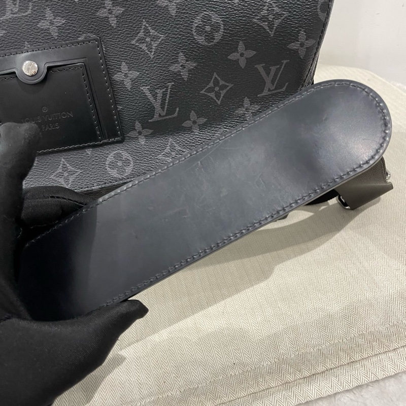 LV路易威登 Voyage 牛皮 单肩包斜挎包 中号 男款 黑色,-8