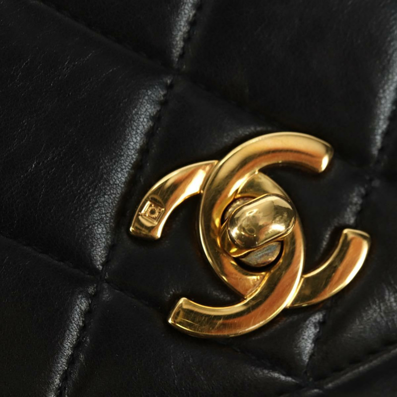 【日本直送】香奈兒 (CHANEL) 絎縫鏈條雙肩包,羊皮材質,金色/黑色,CC 標誌,貨號 BA12682SAV-24