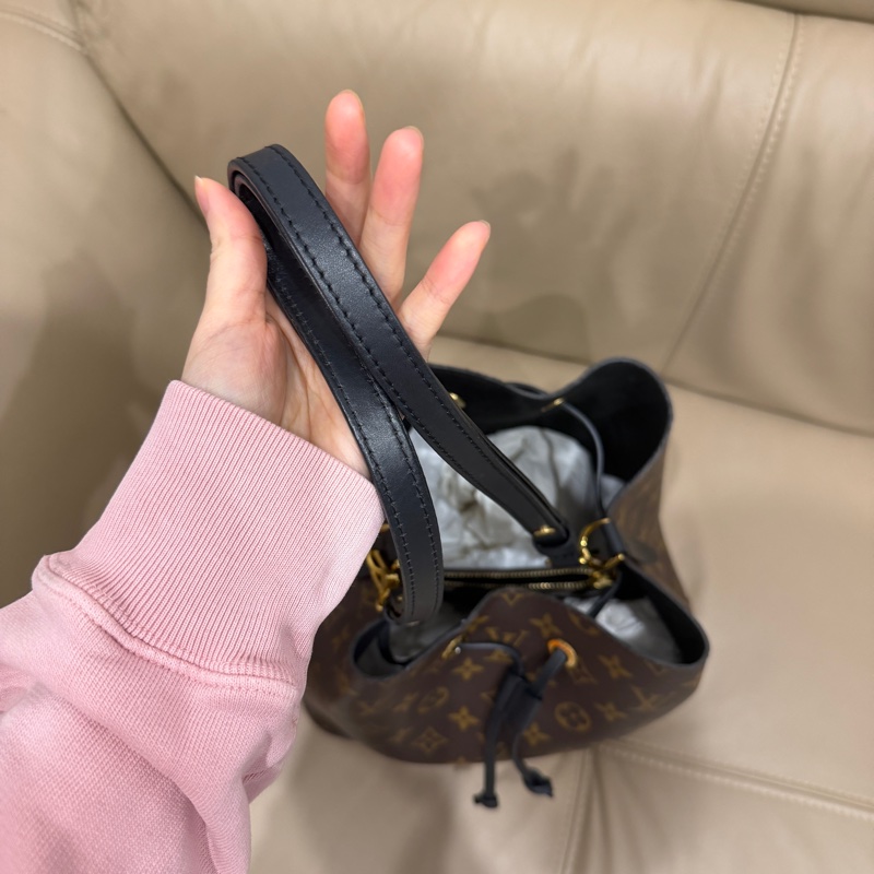 全新全配🈶購證❤️ lv #黑色拼老花 #水桶包 #NeoNoe #MM-4