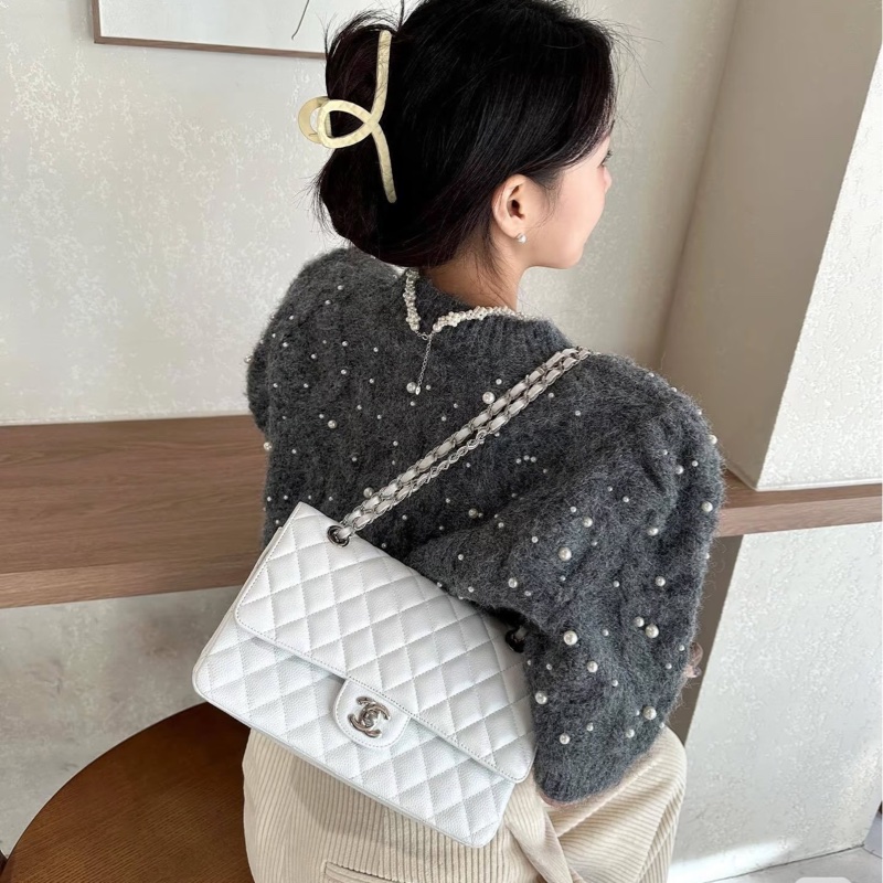 香奈兒CF25 CHANEL白色牛皮銀釦Classic Flap 25公分雙蓋口蓋包A01112 絕美現貨仙女包 🤍-7