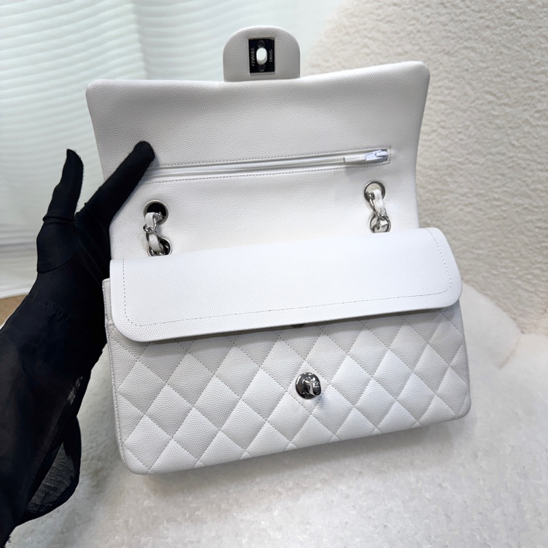 香奈兒CF25 CHANEL白色牛皮銀釦Classic Flap 25公分雙蓋口蓋包A01112 絕美現貨仙女包 🤍-15