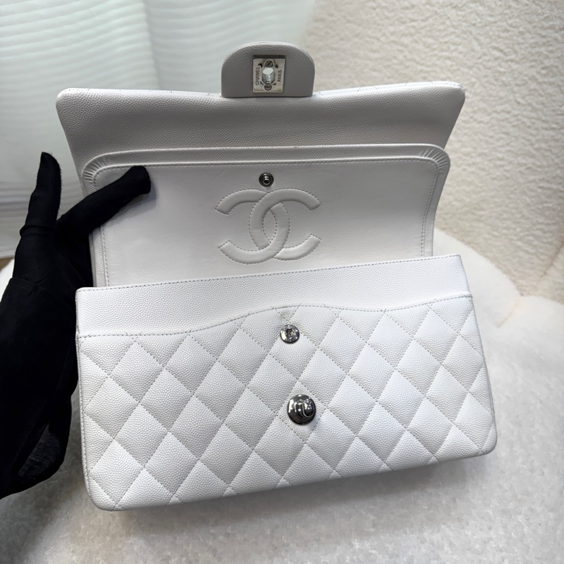 香奈兒CF25 CHANEL白色牛皮銀釦Classic Flap 25公分雙蓋口蓋包A01112 絕美現貨仙女包 🤍-16