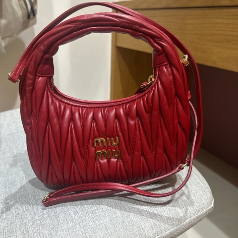 miumiu mini 側背包