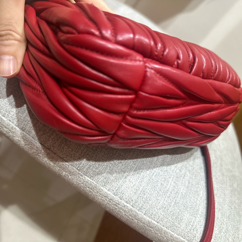 miumiu mini 側背包-9