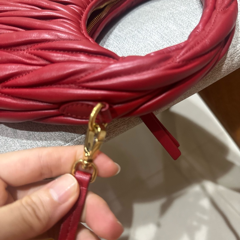 miumiu mini 側背包-13