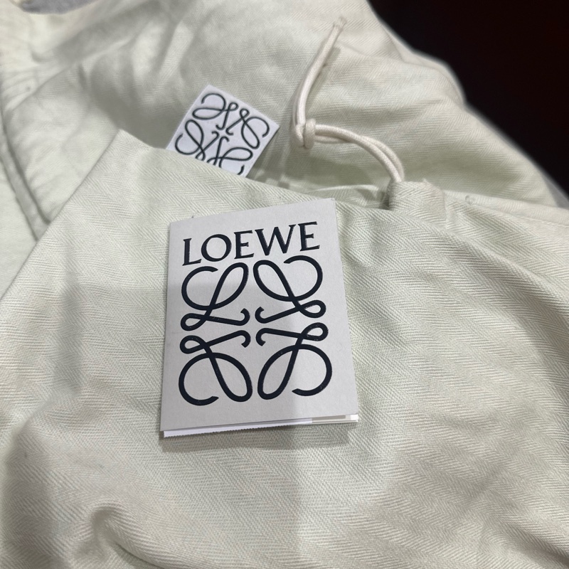 Loewe 中號氣球包深藍配黑-15