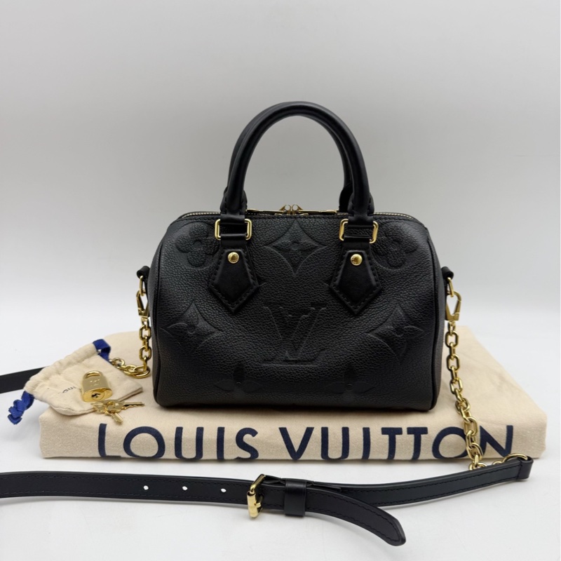 大全配🈶購證❤️晶片款❤️#lv #黑色 #speedy20 #全皮 #枕頭包-9