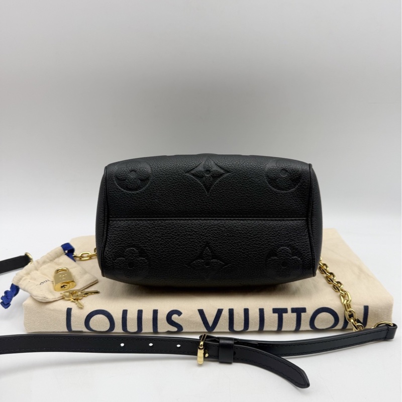 大全配🈶購證❤️晶片款❤️#lv #黑色 #speedy20 #全皮 #枕頭包-10